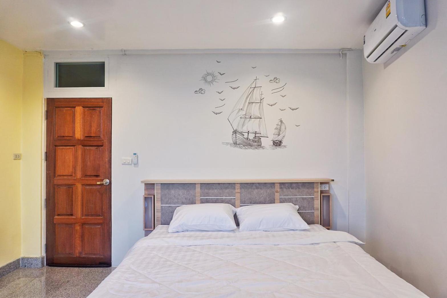 Baan1668 Hometel Near Chinatown One Банкок Екстериор снимка