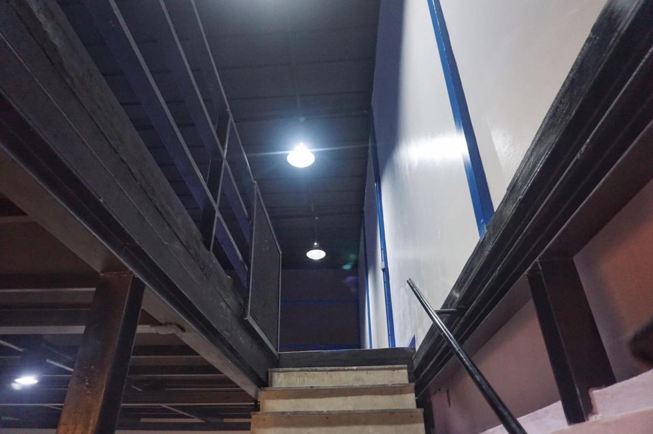Baan1668 Hometel Near Chinatown One Банкок Екстериор снимка